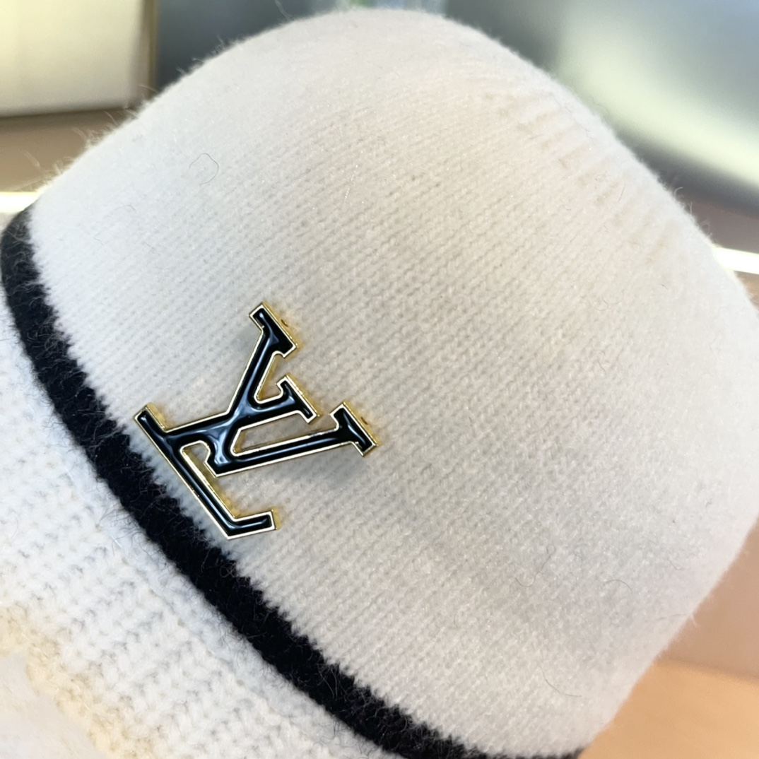 路易威登 LouisVuitton 渔夫帽女秋冬保暖显脸小百搭羊羔绒帽子盆帽