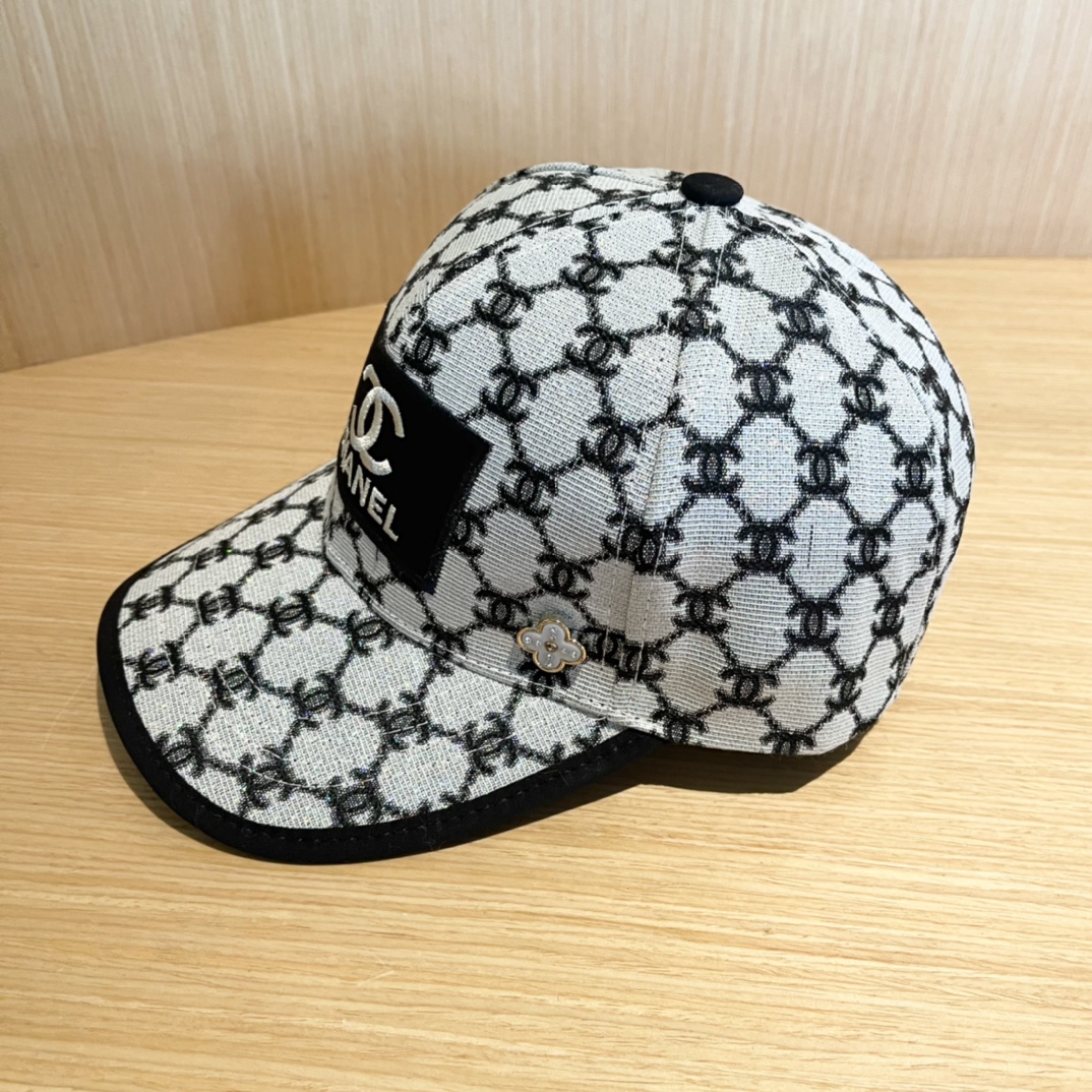  Chanel（香奈儿）专柜新款原单棒球帽，11开模订制，立体刺绣，精致无暇！原厂品质，独家实物拍摄。