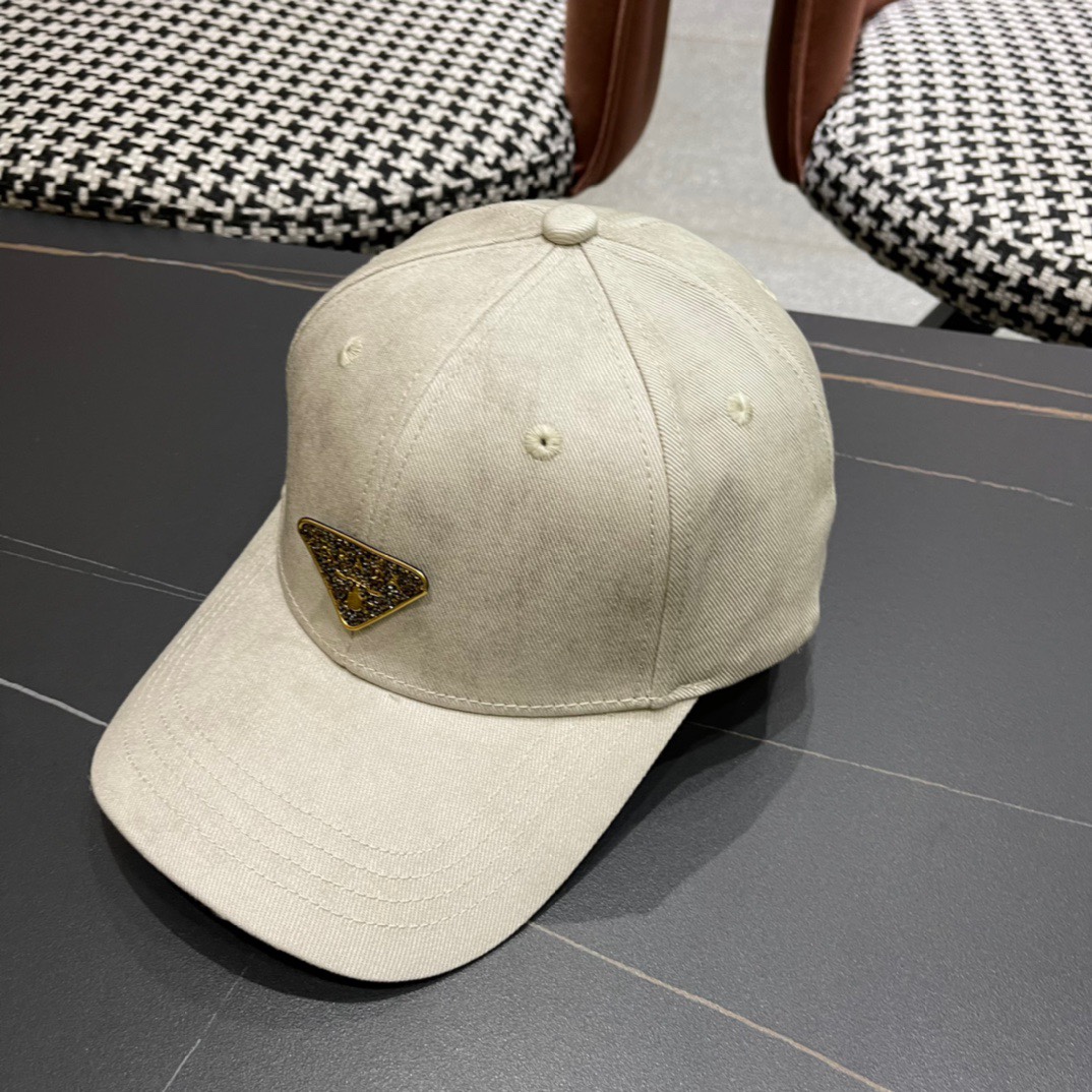 NO:218050,PRADA's new triangle baseball cap is fashionable and fashionable, the same style as men and women!  Hat fisherman hat baseball hat knit hat, hat, prada, prada, espadrilles, hats19860909PRADA普拉达新款三角标棒球帽洋气潮品,男女同款！帽子渔夫帽棒球帽针织帽,帽子,prada,prada,espadrilles,hats,hat