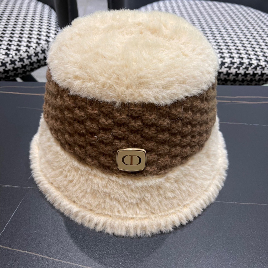 NO:218065,Dior DIOR simple knitted fisherman hat women autumn and winter plush bucket hat hat fisherman hat baseball hat knitted hat, hat, dior, dior, espadrilles, hats19860909迪奥DIOR简约针织渔夫帽子女秋冬毛绒水桶帽帽子渔夫帽棒球帽针织帽,帽子,dior,dior,espadrilles,hats,hat