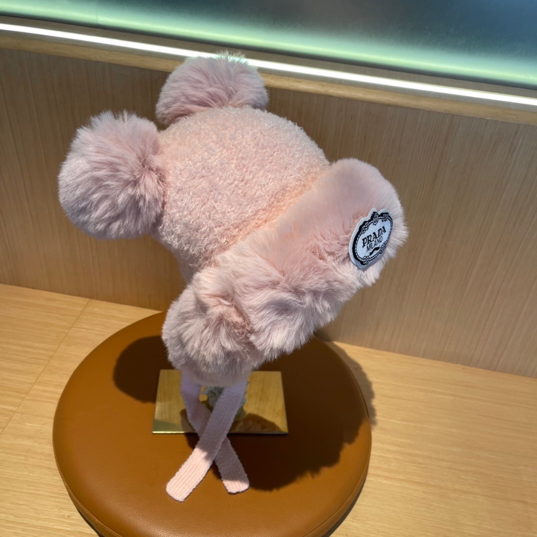 普拉达Prada新款秋冬季毛绒雷锋帽加绒加厚护耳帽子防寒防风帽
