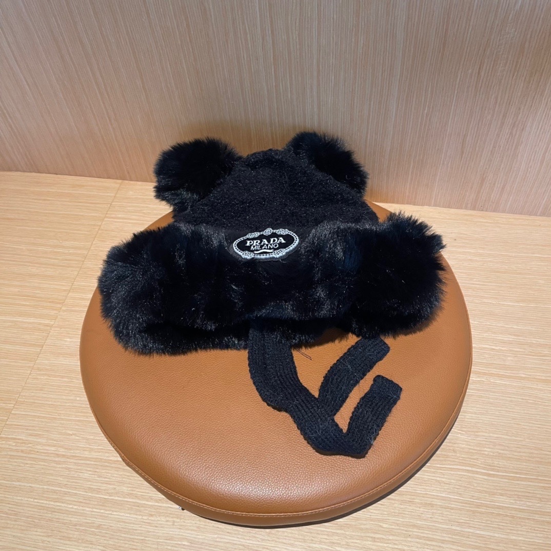 普拉达Prada新款秋冬季毛绒雷锋帽加绒加厚护耳帽子防寒防风帽