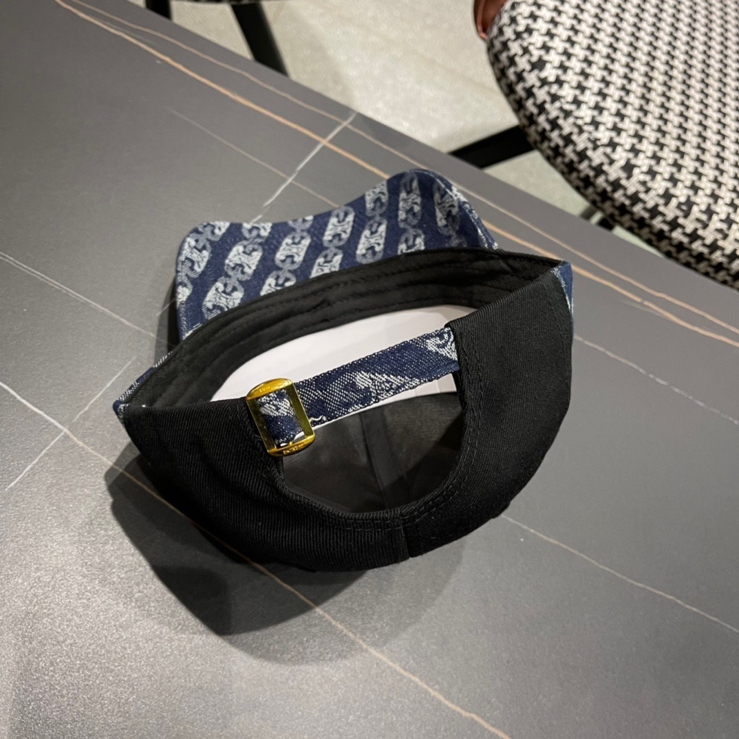 【CELINE赛琳】春夏款新款简约拼色棒球帽，新款出货，大牌款超好搭配，赶紧入手！