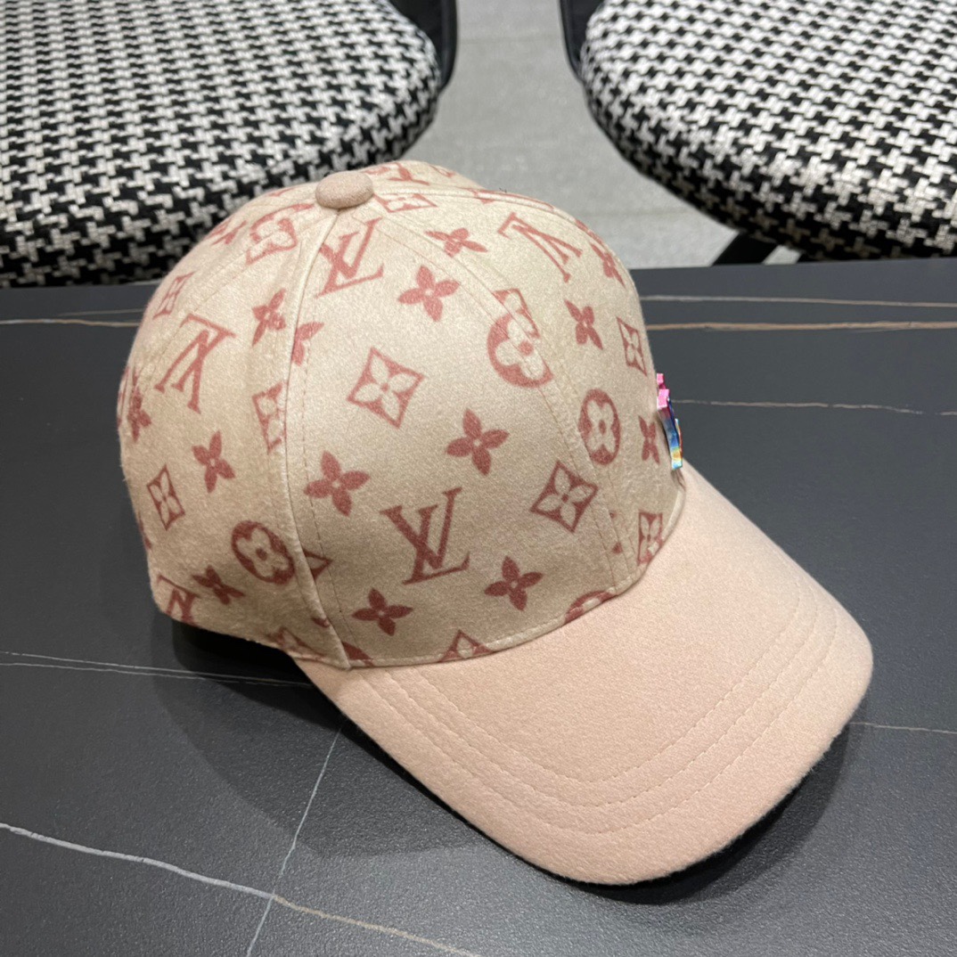 🧢路易威登棒球帽 LouisVuitton😍新款毛绒秋冬款LV棒球帽，重工打造♥️百搭款🤗男女通用！跑量