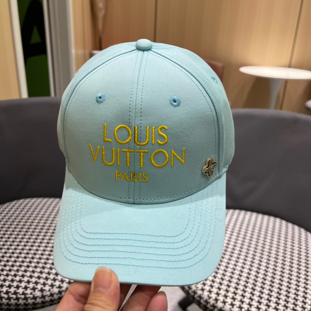  路易威登棒球帽 LouisVuitton😍新款LV原单棒球帽，重工打造♥️高端大气，百搭款🤗男女通用！