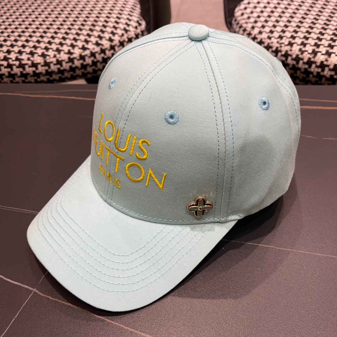  路易威登棒球帽 LouisVuitton😍新款LV原单棒球帽，重工打造♥️高端大气，百搭款🤗男女通用！