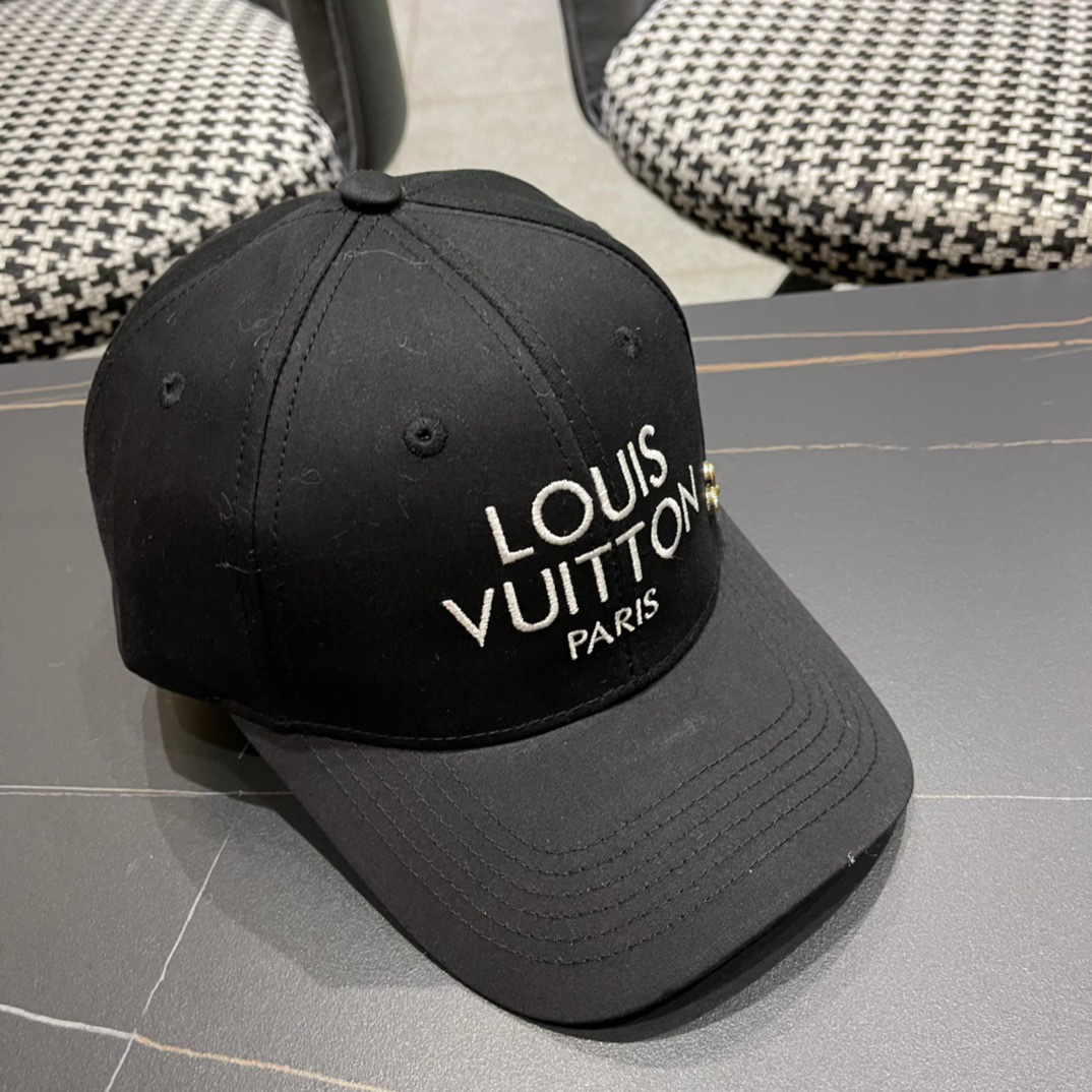  路易威登棒球帽 LouisVuitton😍新款LV原单棒球帽，重工打造♥️高端大气，百搭款🤗男女通用！