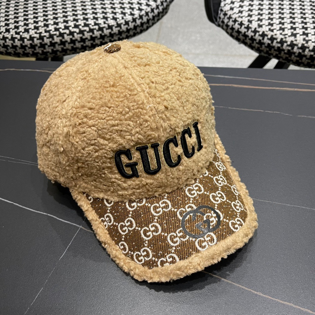 古奇棒球帽♥️GUCCI🧢官网新品秋冬新款毛绒棒球帽，原单品质火爆来袭 🔥🎩 工艺非常精美 方便携带！跑