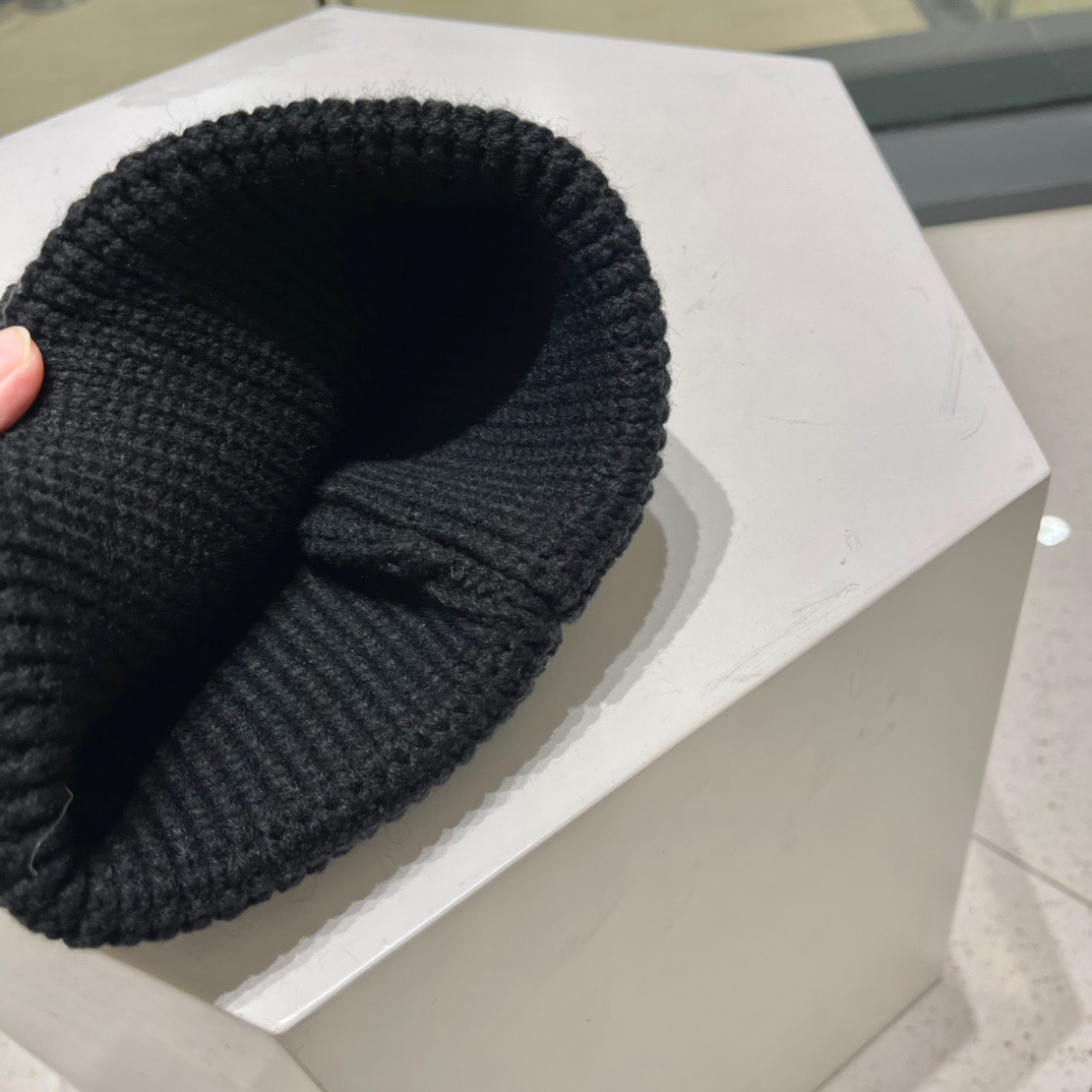 Chanel 香奈儿2023简约针织毛线帽，超火爆💖质感一流，出街超好搭配！