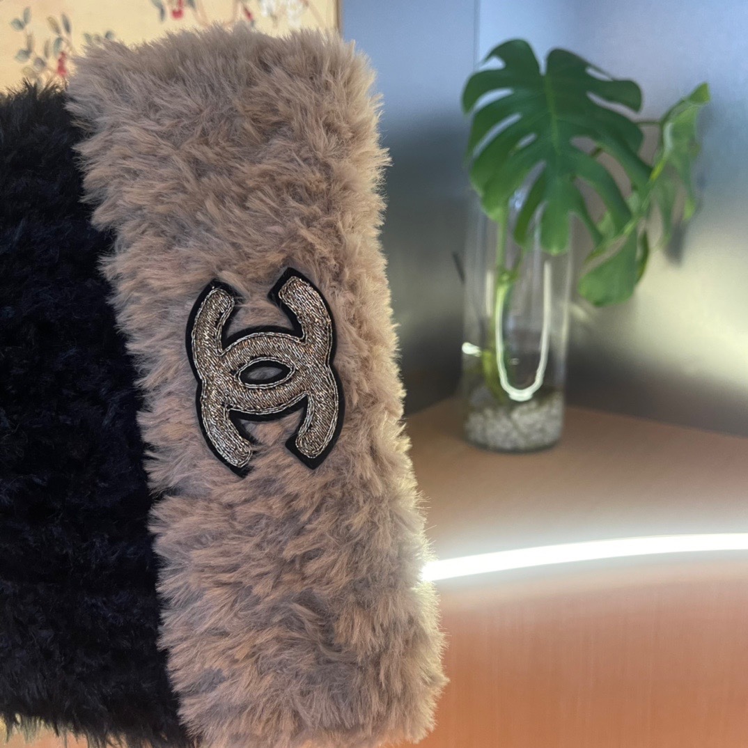 CHANEL香奈儿】2024女秋冬拼色针织毛线帽韩版大头围保暖护耳，毛绒绒的非常舒服 大牌款超好搭配，