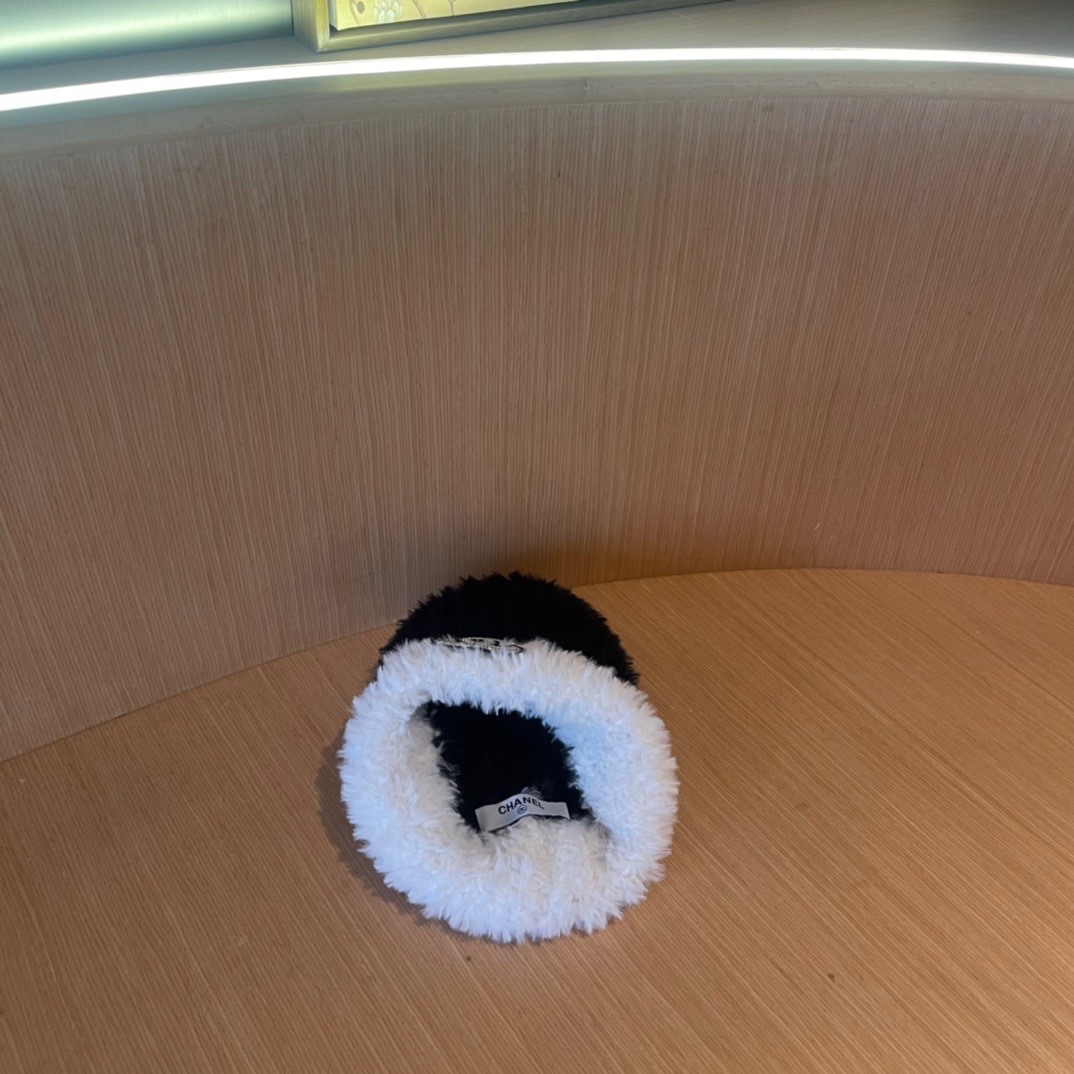 CHANEL香奈儿】2024女秋冬拼色针织毛线帽韩版大头围保暖护耳，毛绒绒的非常舒服 大牌款超好搭配，