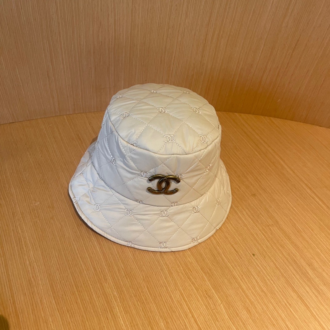 Chanel香奈儿 新款渔夫帽经典款 羽绒面料 超轻！