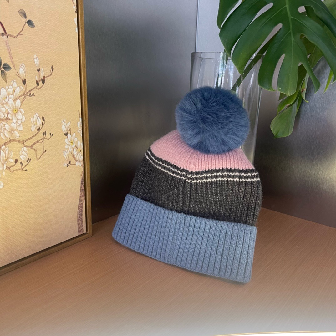  【LV路易威登】秋冬款男女款针织带球毛线帽，大牌设计～秋冬穿搭必备