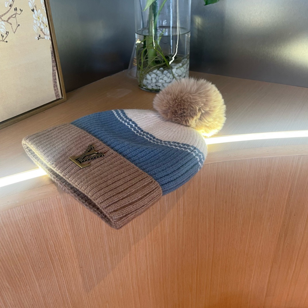  【LV路易威登】秋冬款男女款针织带球毛线帽，大牌设计～秋冬穿搭必备