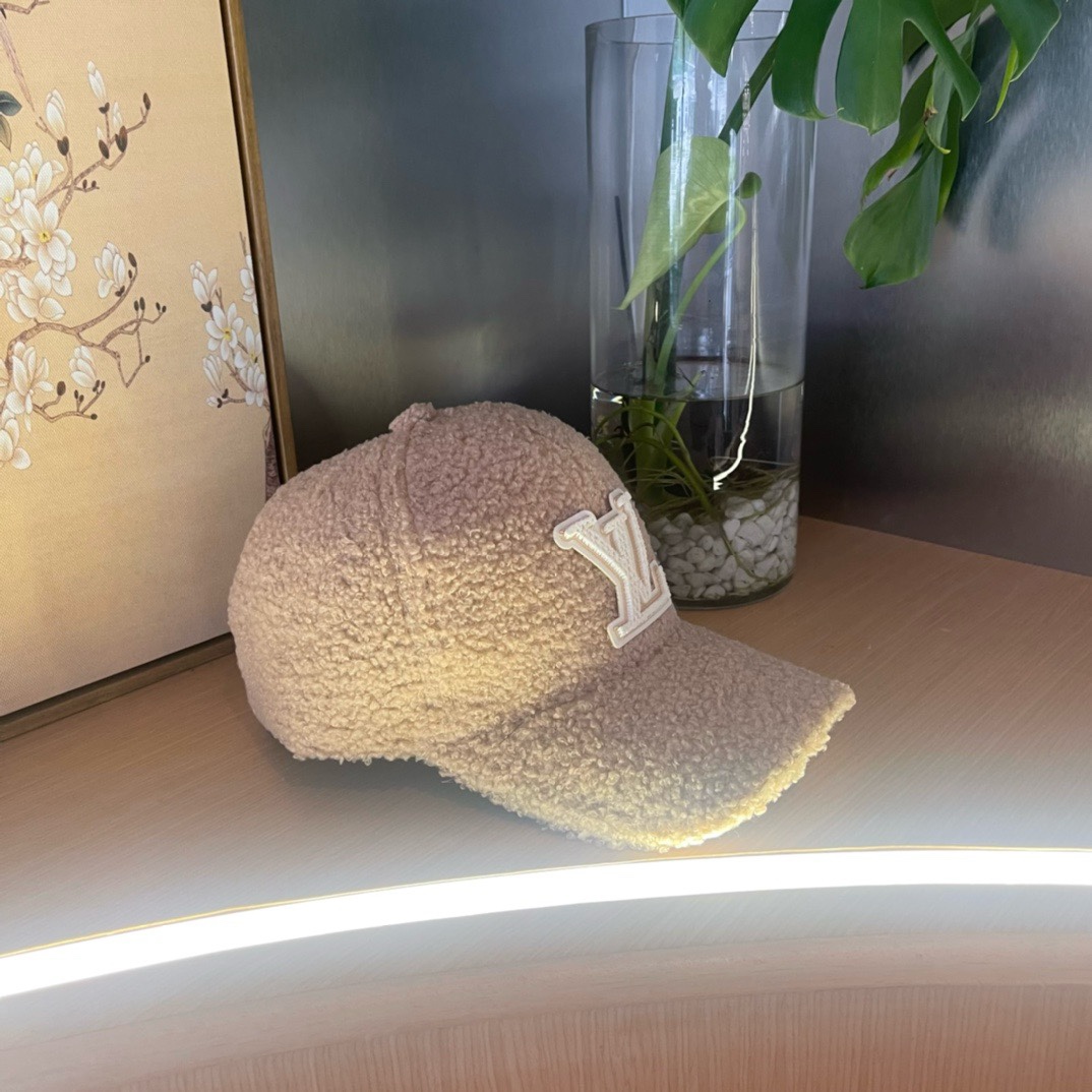 LV路易威登棒球帽 重工打造♥️高端大气，百搭款🤗男女通用！