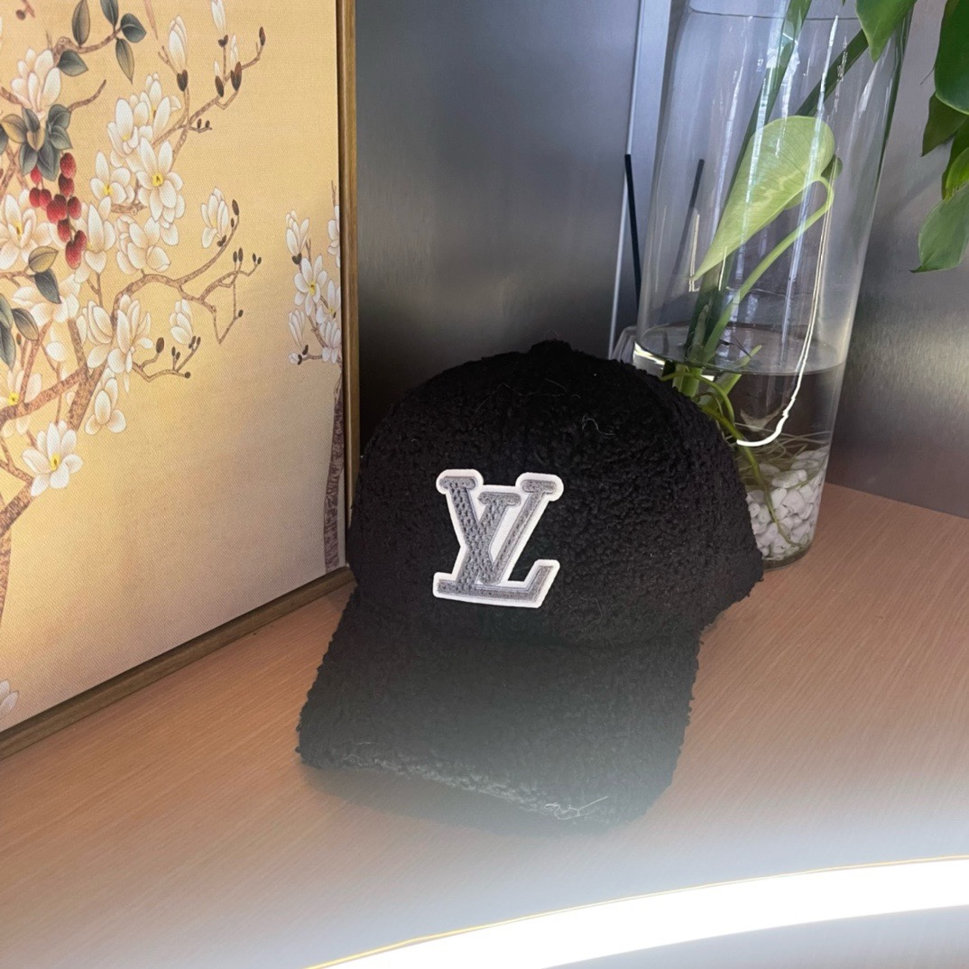 LV路易威登棒球帽 重工打造♥️高端大气，百搭款🤗男女通用！