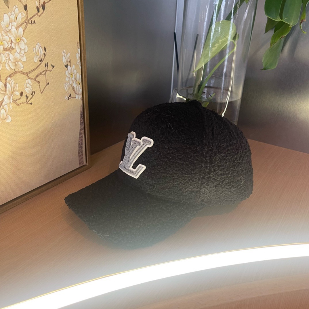 LV路易威登棒球帽 重工打造♥️高端大气，百搭款🤗男女通用！