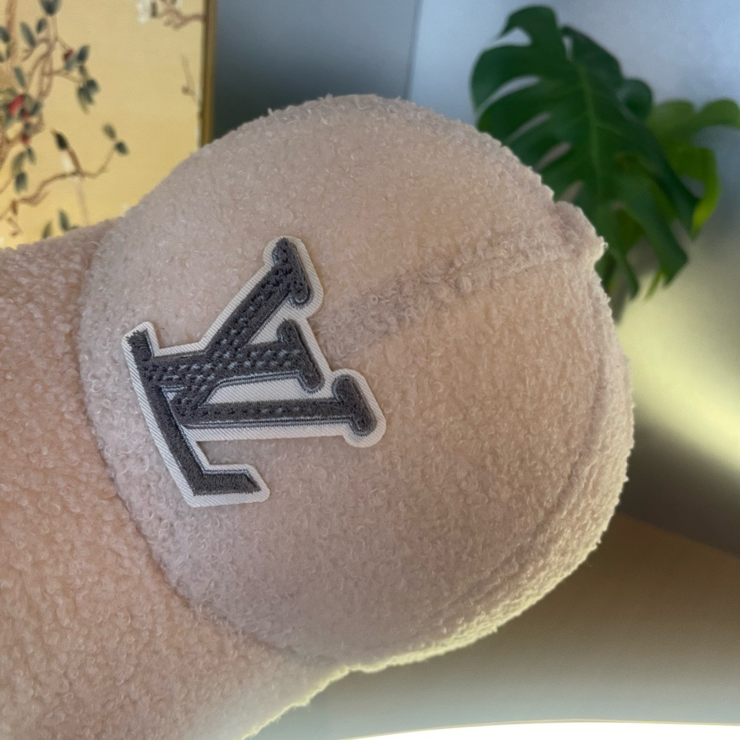 LV路易威登棒球帽 重工打造♥️高端大气，百搭款🤗男女通用！