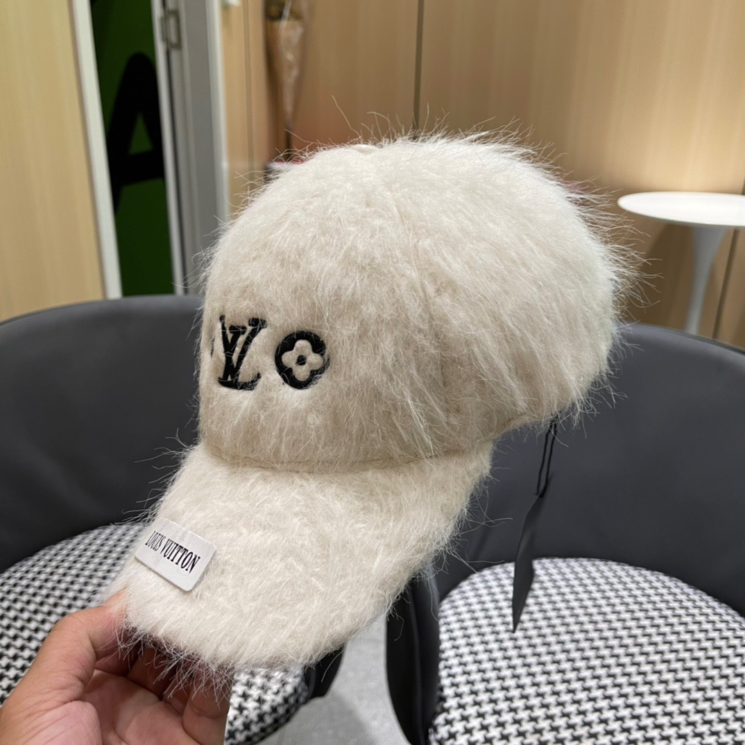 路易威登LV 2024毛绒狐狸毛秋冬新款棒球帽，设计超级吸睛，大牌感超足，