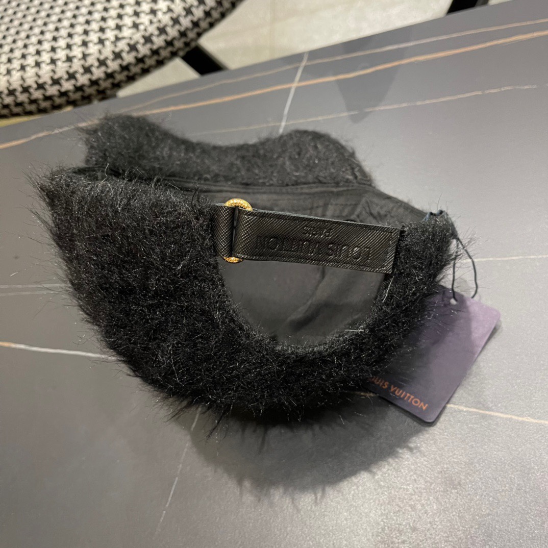 路易威登LV 2024毛绒狐狸毛秋冬新款棒球帽，设计超级吸睛，大牌感超足，