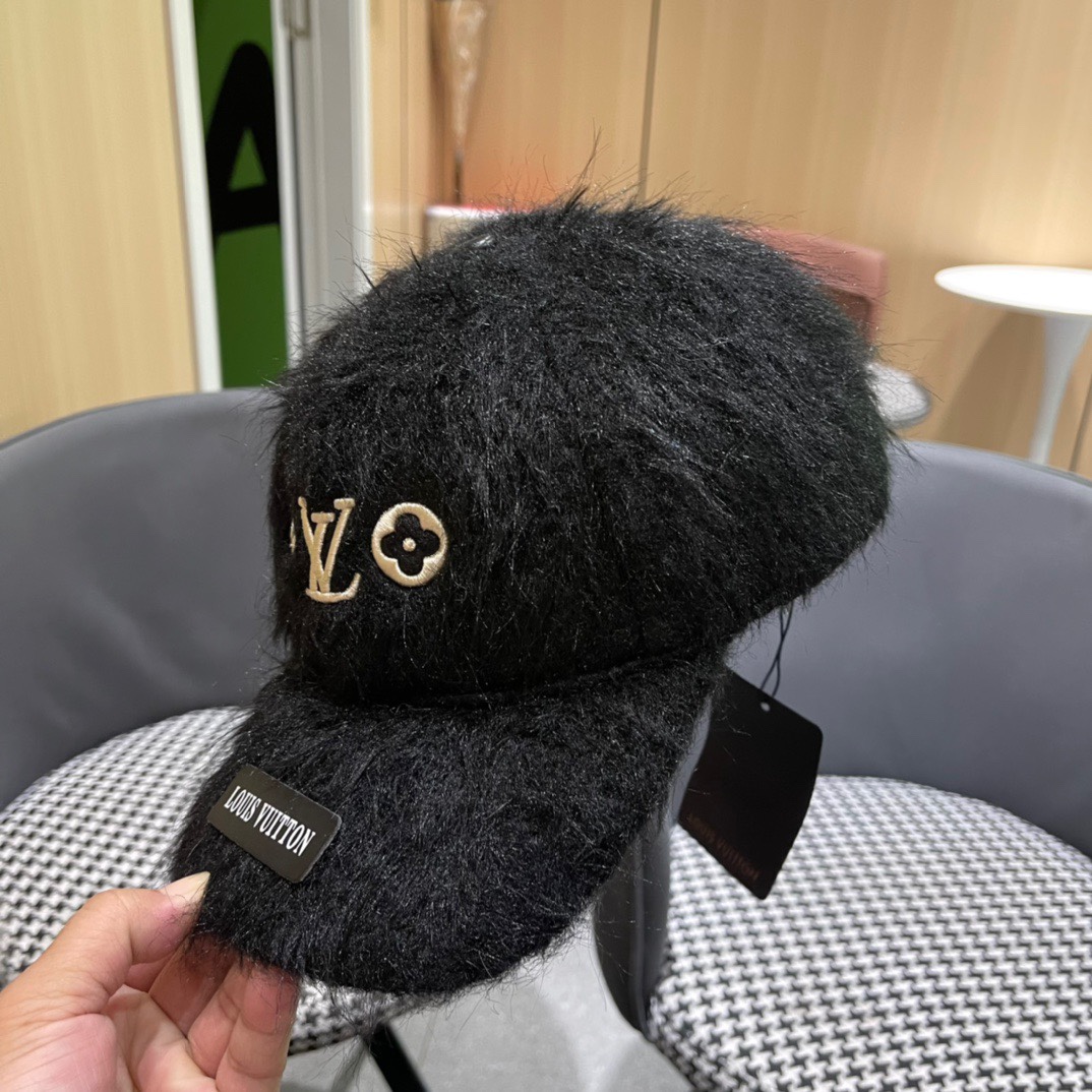 路易威登LV 2024毛绒狐狸毛秋冬新款棒球帽，设计超级吸睛，大牌感超足，