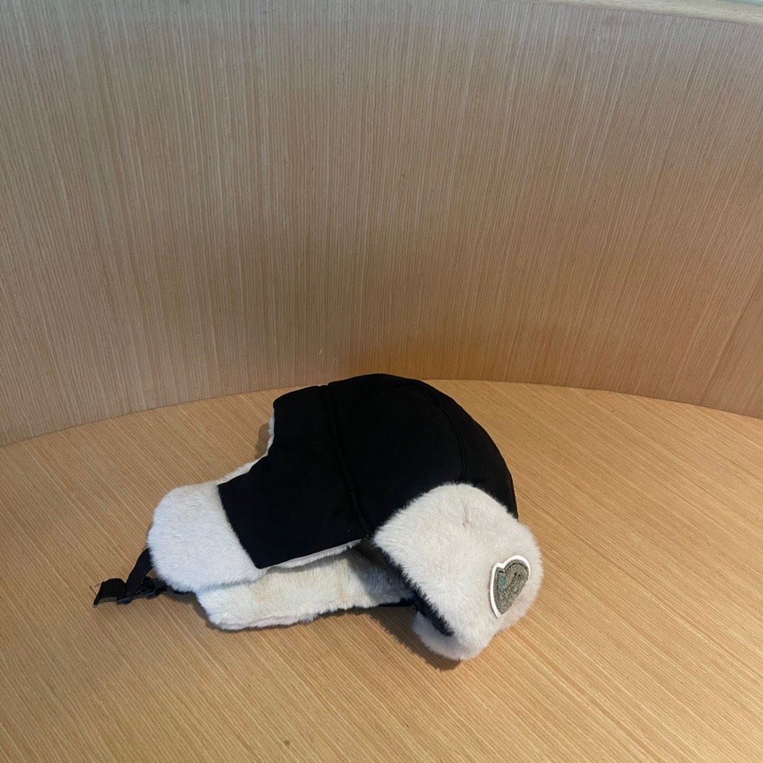 蒙口毛毛绒雷锋帽，保暖护耳帽，