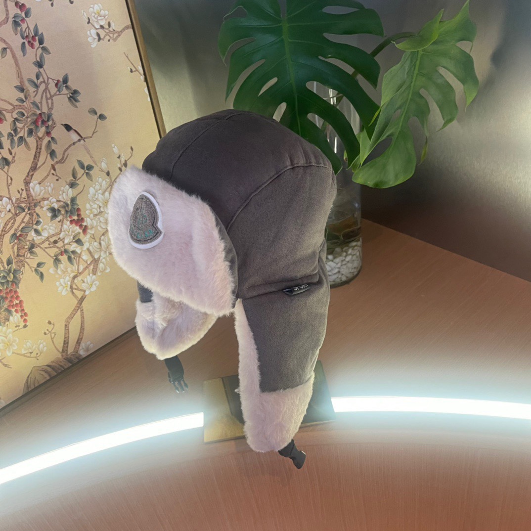 蒙口毛毛绒雷锋帽，保暖护耳帽，