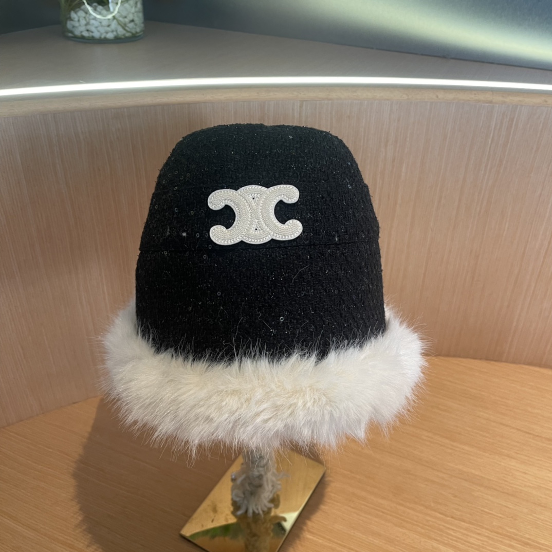 NO:365337,CELINE】New autumn and winter irregular small bucket hat warm ear protection fisherman hat, hat fisherman hat baseball hat knit hat, hat, celine, celine, espadrilles, hatsCELINE赛琳】新款秋冬不规则小桶帽保暖护耳渔夫帽,帽子渔夫帽棒球帽针织帽,帽子,celine,celine,espadrilles,hats,hat