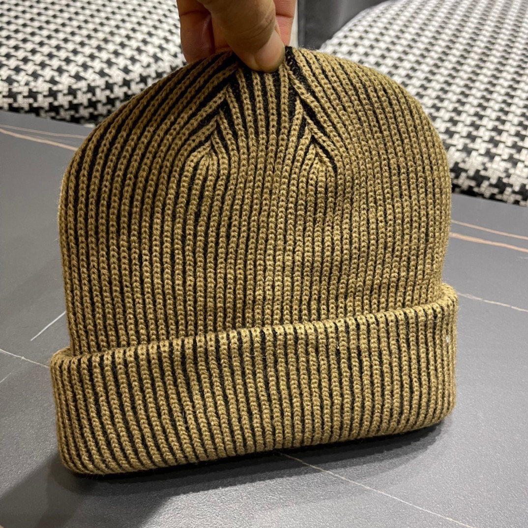 Prada普拉达日系甜美针织女秋冬保暖韩系博主同款毛线帽显脸小