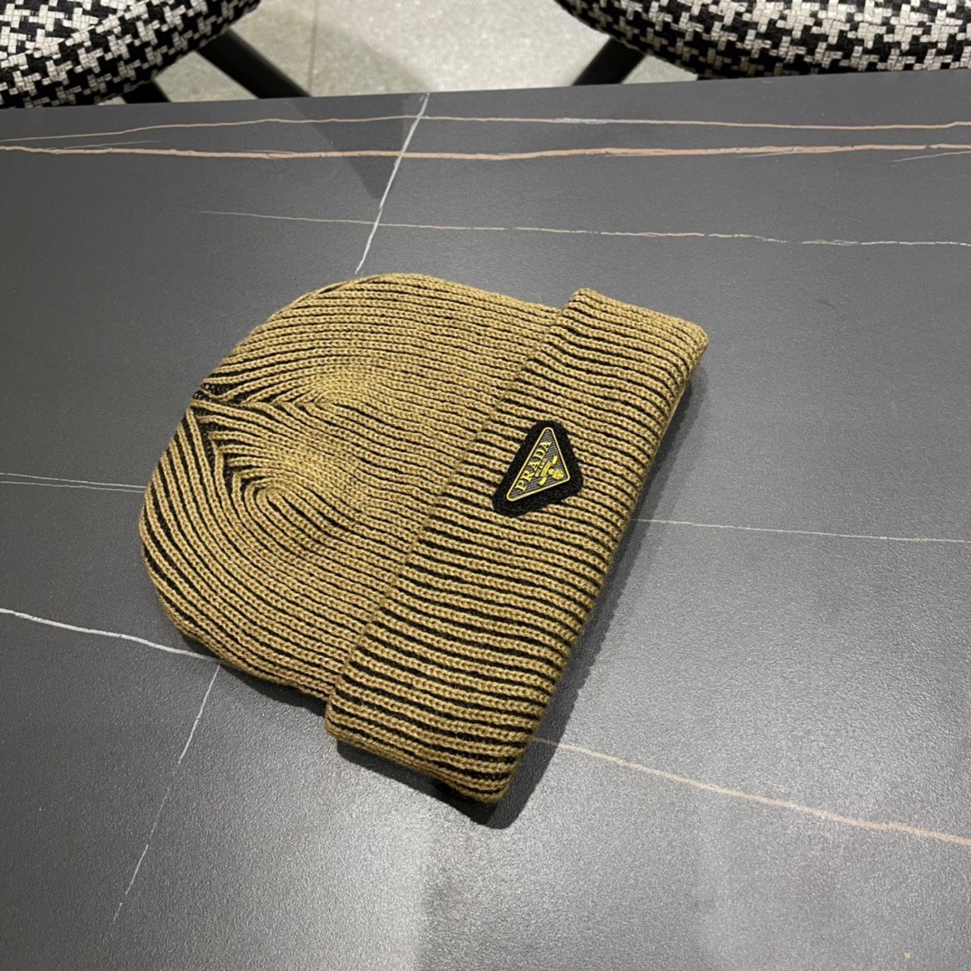 Prada普拉达日系甜美针织女秋冬保暖韩系博主同款毛线帽显脸小