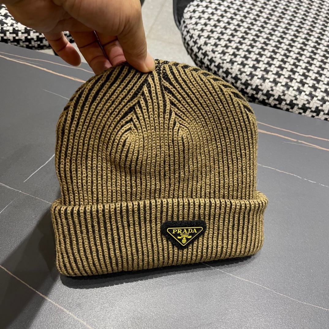 Prada普拉达日系甜美针织女秋冬保暖韩系博主同款毛线帽显脸小