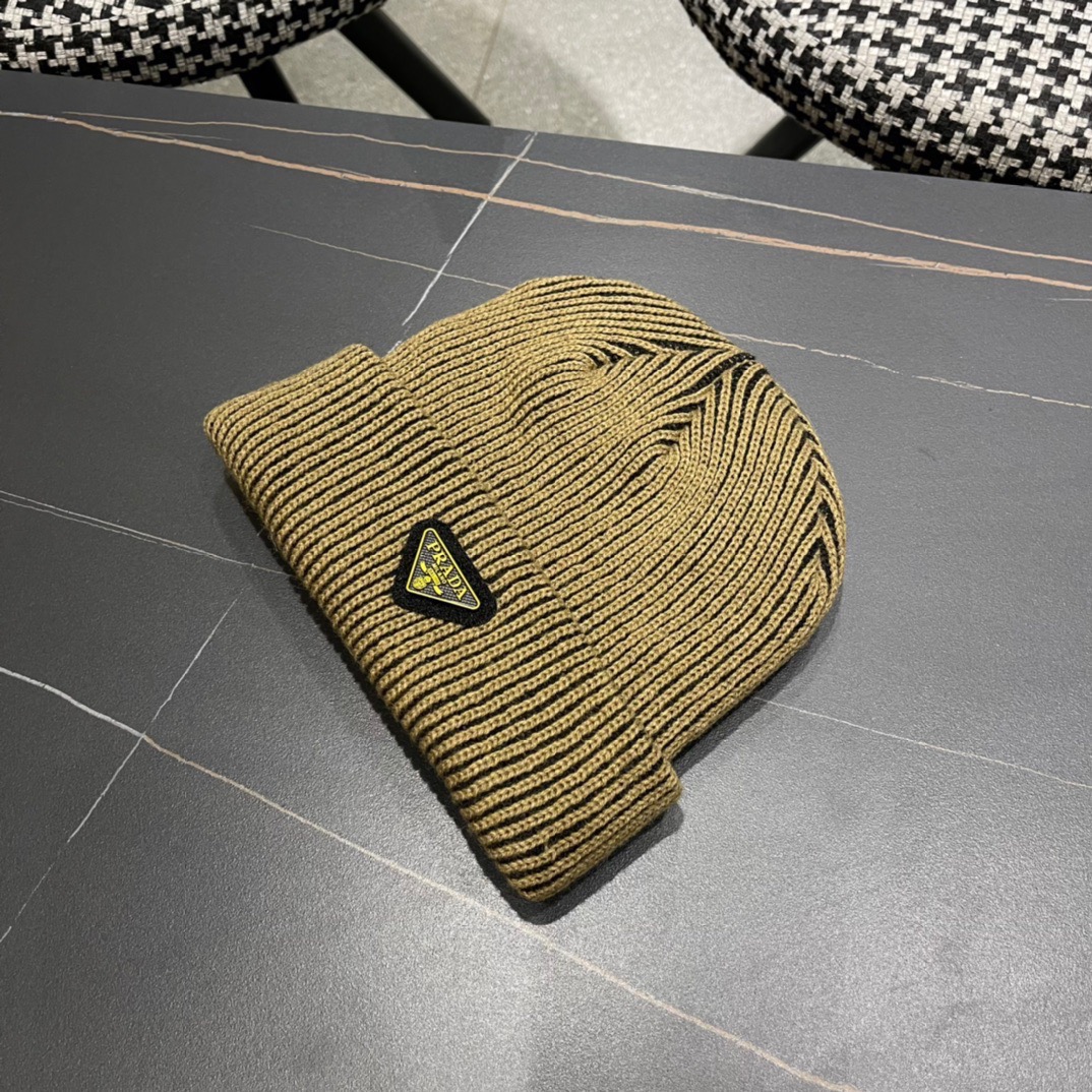 Prada普拉达日系甜美针织女秋冬保暖韩系博主同款毛线帽显脸小