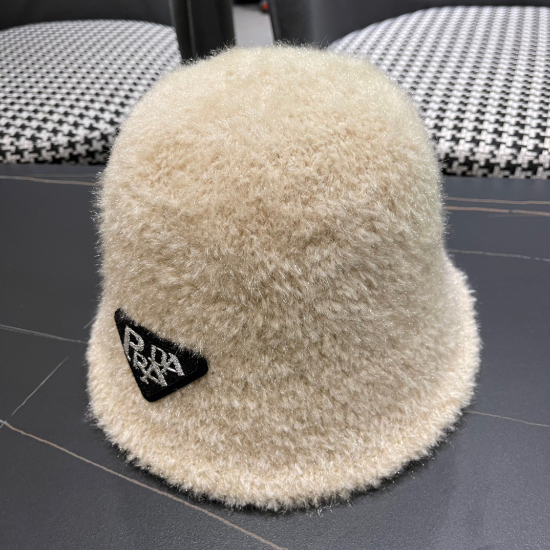 Prada普拉达帽檐针织渔夫帽女秋冬毛绒保暖百搭水桶帽韩版休闲气质盆帽潮