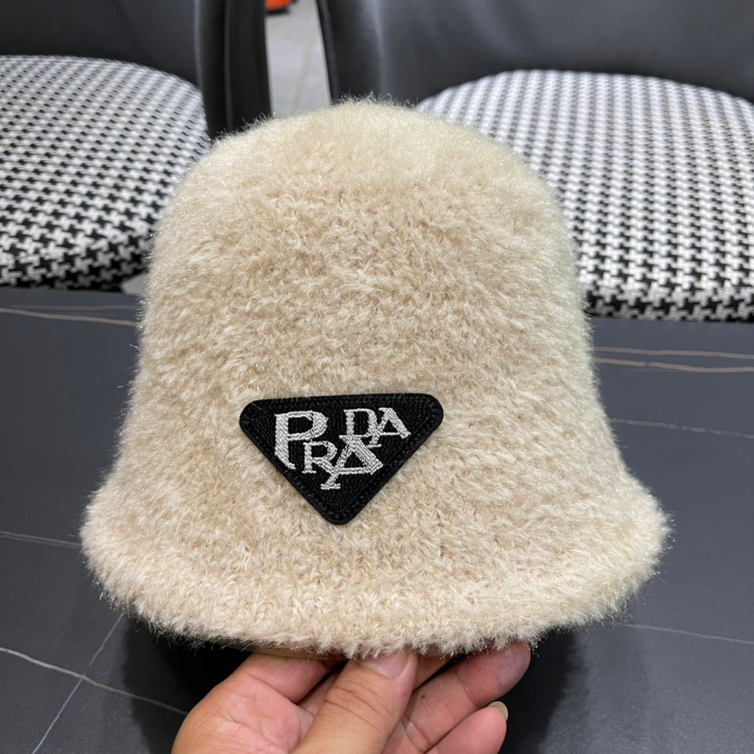 Prada普拉达帽檐针织渔夫帽女秋冬毛绒保暖百搭水桶帽韩版休闲气质盆帽潮