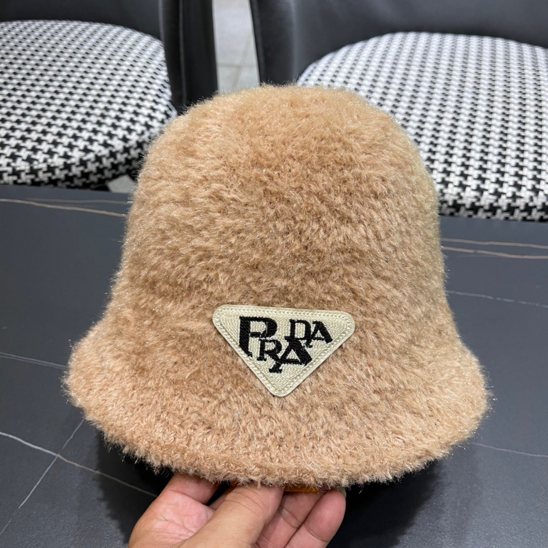 Prada普拉达帽檐针织渔夫帽女秋冬毛绒保暖百搭水桶帽韩版休闲气质盆帽潮