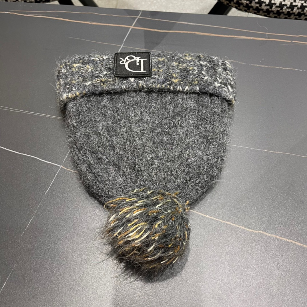  迪奥Dior〽️兔毛毛线帽女秋冬韩版百搭日系保暖针织帽ins潮牌加厚护耳冷帽子