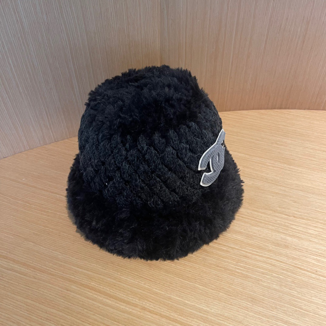 【CHANEL香奈儿】2024新款秋款麻花针织渔夫帽🌈 毛毛盆帽百搭休闲～小香风