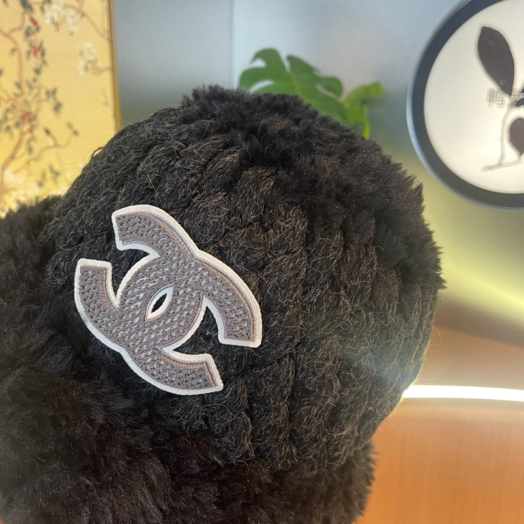 【CHANEL香奈儿】2024新款秋款麻花针织渔夫帽🌈 毛毛盆帽百搭休闲～小香风
