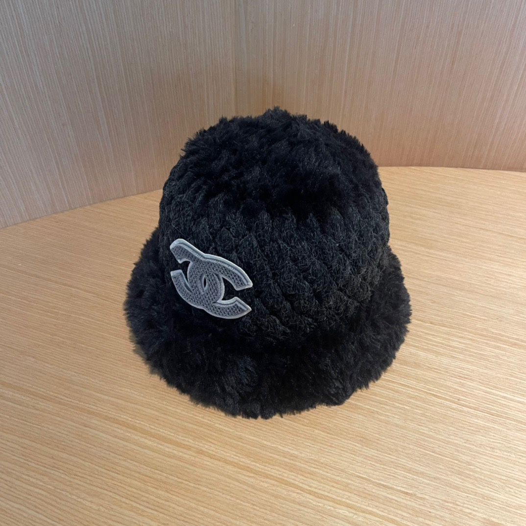 【CHANEL香奈儿】2024新款秋款麻花针织渔夫帽🌈 毛毛盆帽百搭休闲～小香风