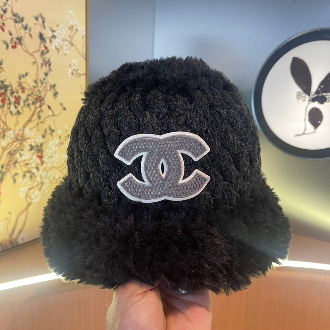 【CHANEL香奈儿】2024新款秋款麻花针织渔夫帽🌈 毛毛盆帽百搭休闲～小香风