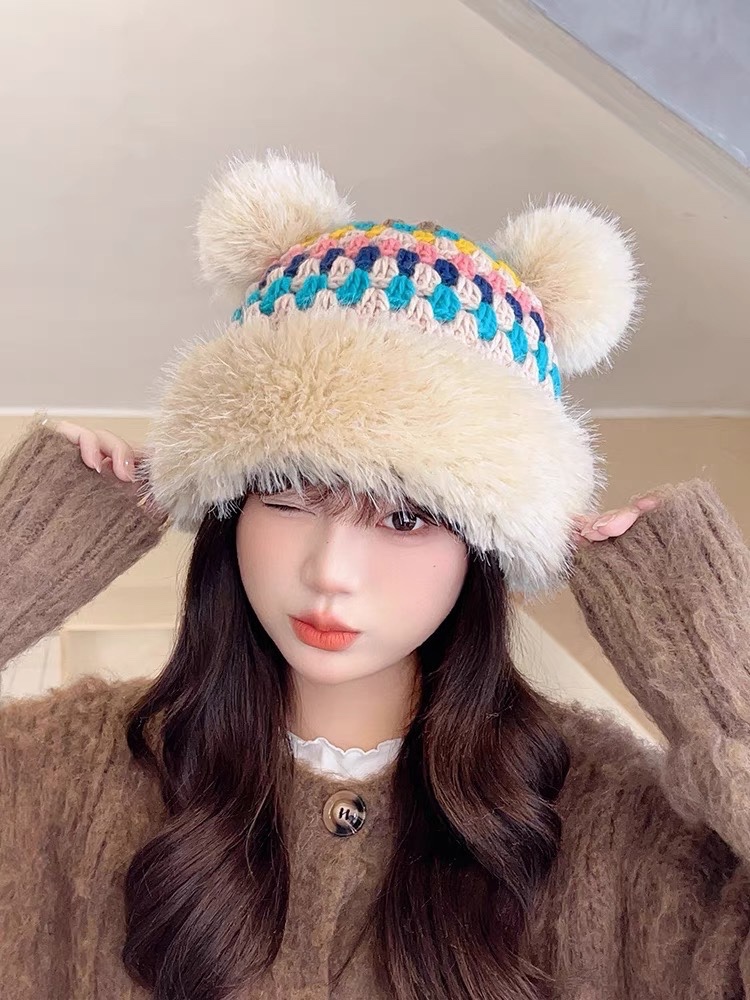 NO:366209,The new moncler bear is cute and color-blocked warm wool knitted hat girl hat fisherman hat baseball hat knitted hat, hat, Moncler, espadrilles, hats蒙口moncler新款小熊可爱护其拼色保暖毛线针织帽女帽子渔夫帽棒球帽针织帽,帽子,Moncler,espadrilles,hats,hat