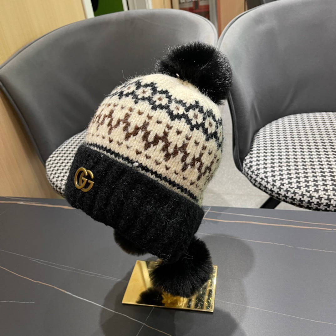  GUCCI古奇 冬季毛绒可爱毛球针织毛线帽加绒保暖时尚护耳帽子