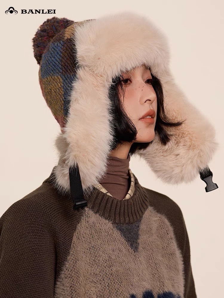 NO:218752,Moncler fluffy cute leefeng hat women new winter thickened warm hat fisherman hat baseball hat knit hat, hat, christian louboutin, Moncler, espadrilles, hats19860909蒙口Moncler毛绒绒可爱雷锋帽女新款冬季加厚保暖帽子渔夫帽棒球帽针织帽,帽子,christian louboutin,Moncler,espadrilles,hats,hat
