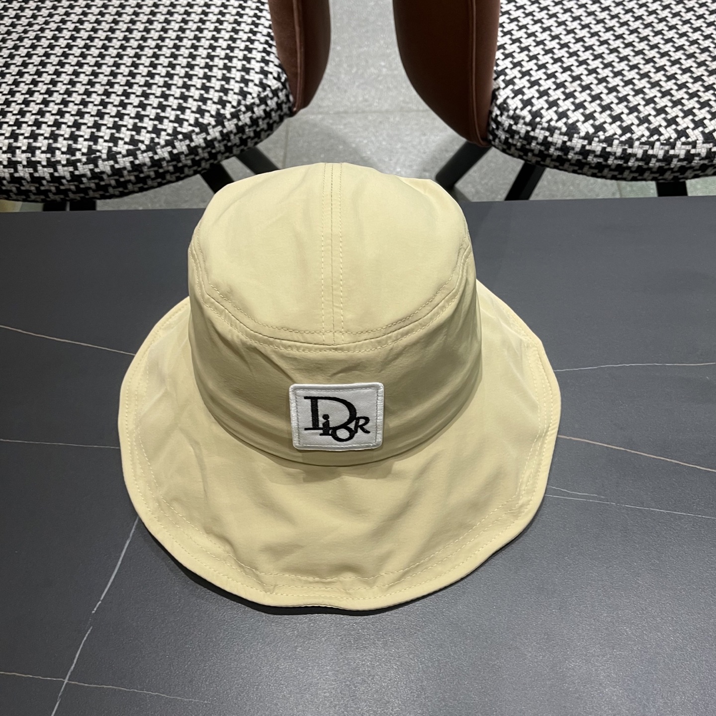  迪奥Dior韩版蝴蝶结渔夫帽子女款夏天配裙子遮阳盆帽脸小
大檐防晒太阳帽