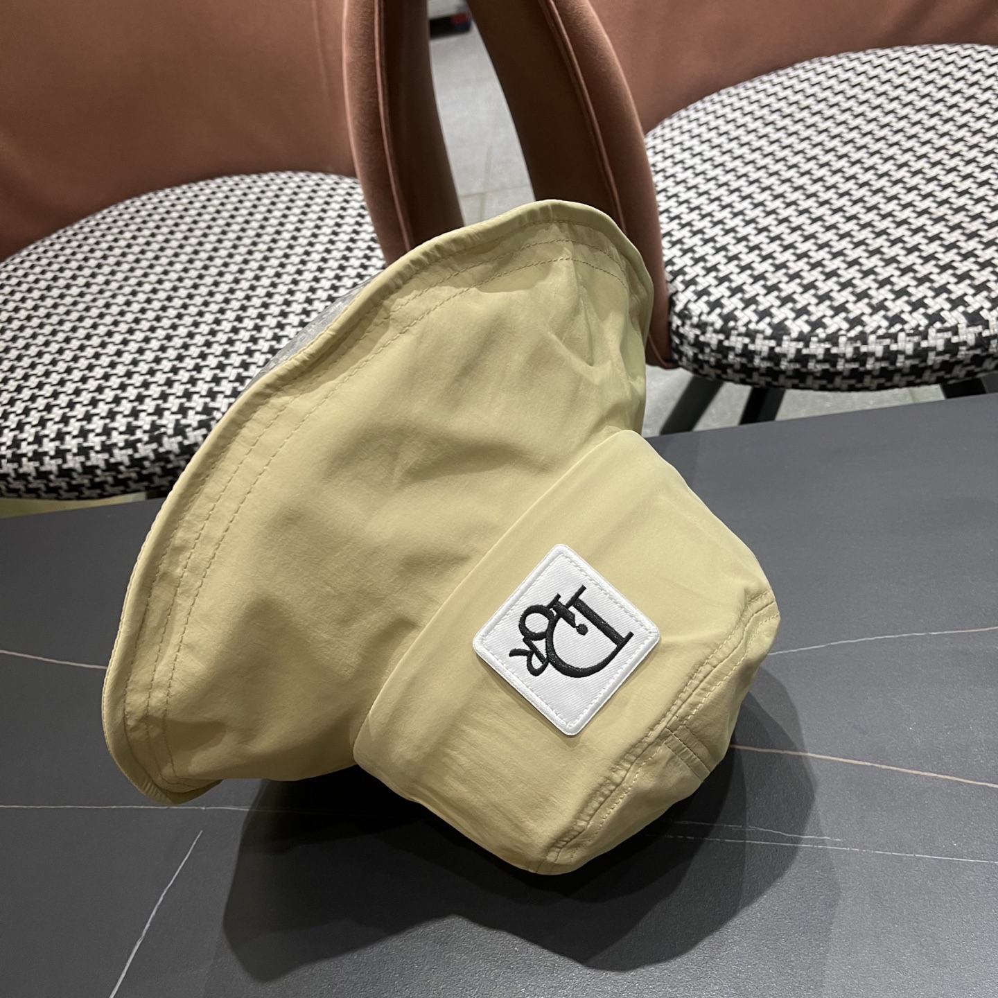  迪奥Dior韩版蝴蝶结渔夫帽子女款夏天配裙子遮阳盆帽脸小
大檐防晒太阳帽