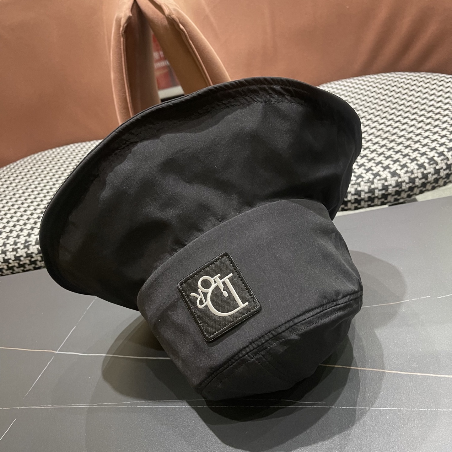  迪奥Dior韩版蝴蝶结渔夫帽子女款夏天配裙子遮阳盆帽脸小
大檐防晒太阳帽