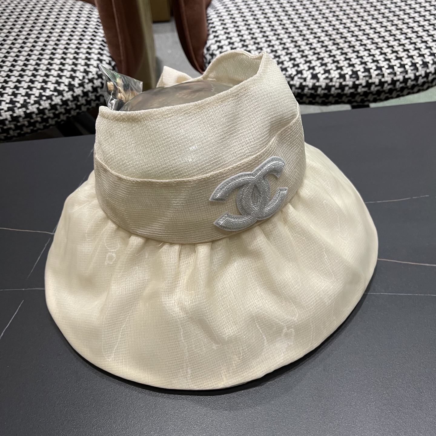 【CHANEL香奈儿】2025新款大帽檐遮阳帽女夏季防晒防紫外线海边空顶帽显脸小太阳帽