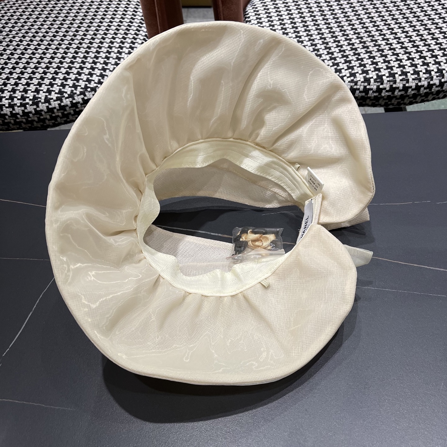 【CHANEL香奈儿】2025新款大帽檐遮阳帽女夏季防晒防紫外线海边空顶帽显脸小太阳帽