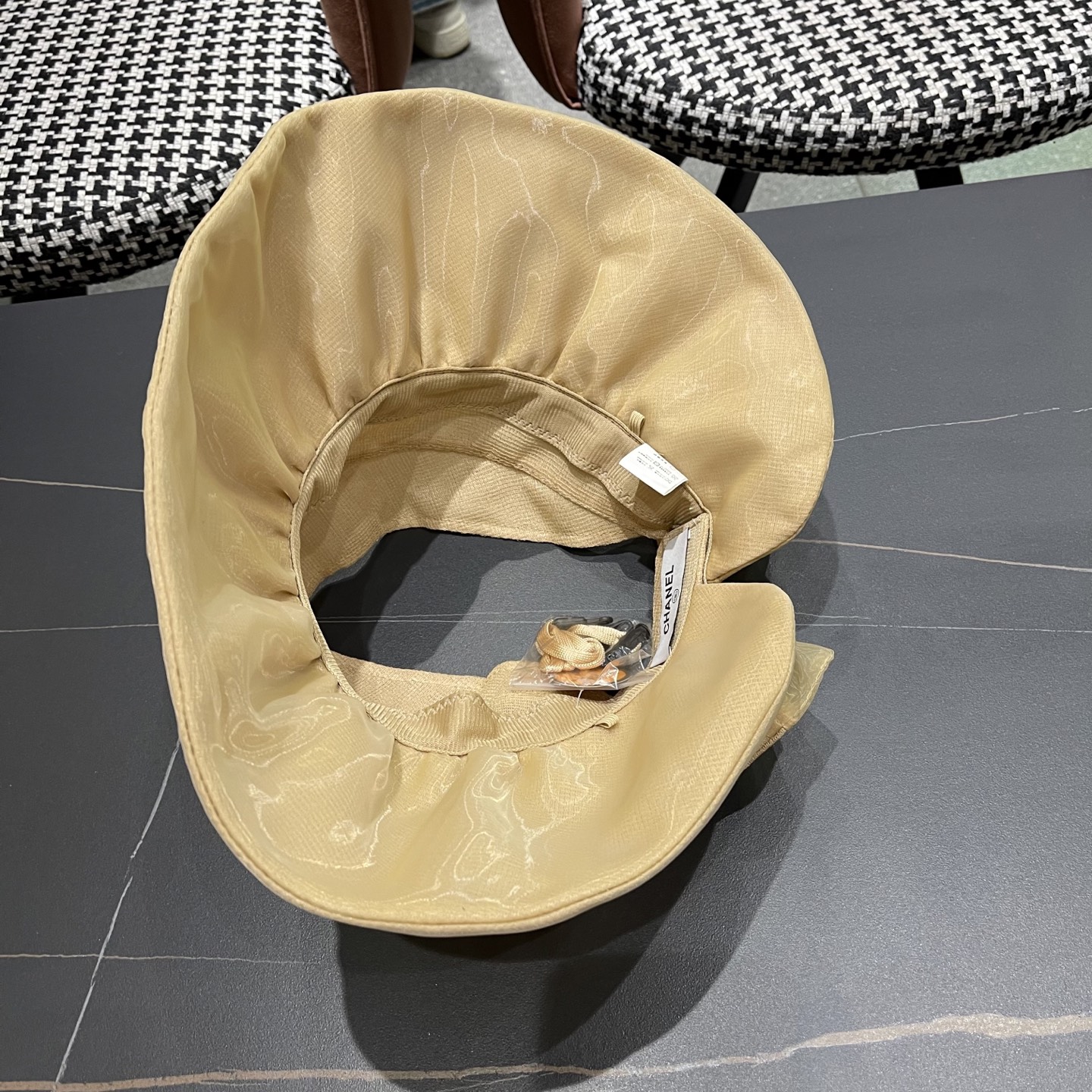 【CHANEL香奈儿】2025新款大帽檐遮阳帽女夏季防晒防紫外线海边空顶帽显脸小太阳帽