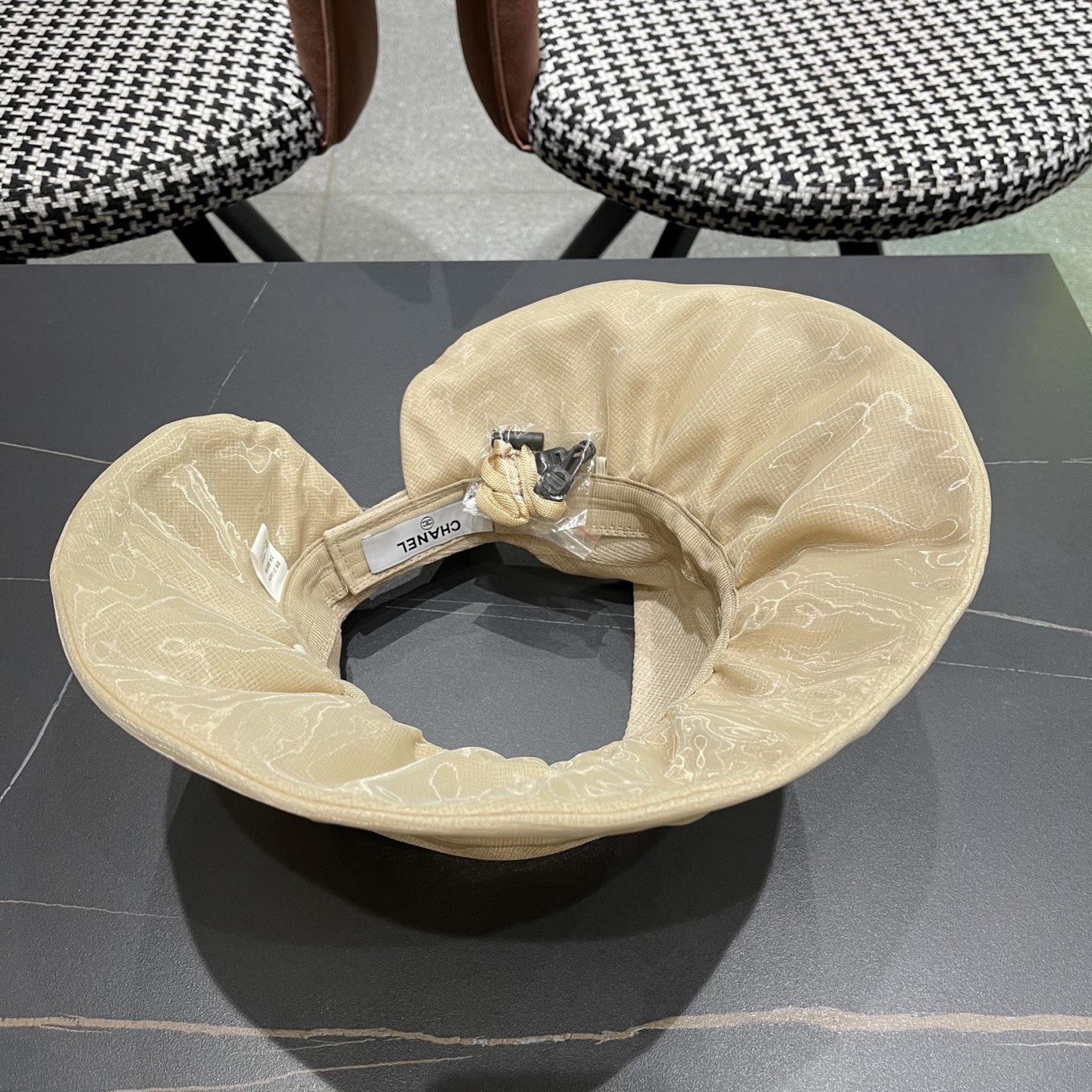 【CHANEL香奈儿】2025新款大帽檐遮阳帽女夏季防晒防紫外线海边空顶帽显脸小太阳帽